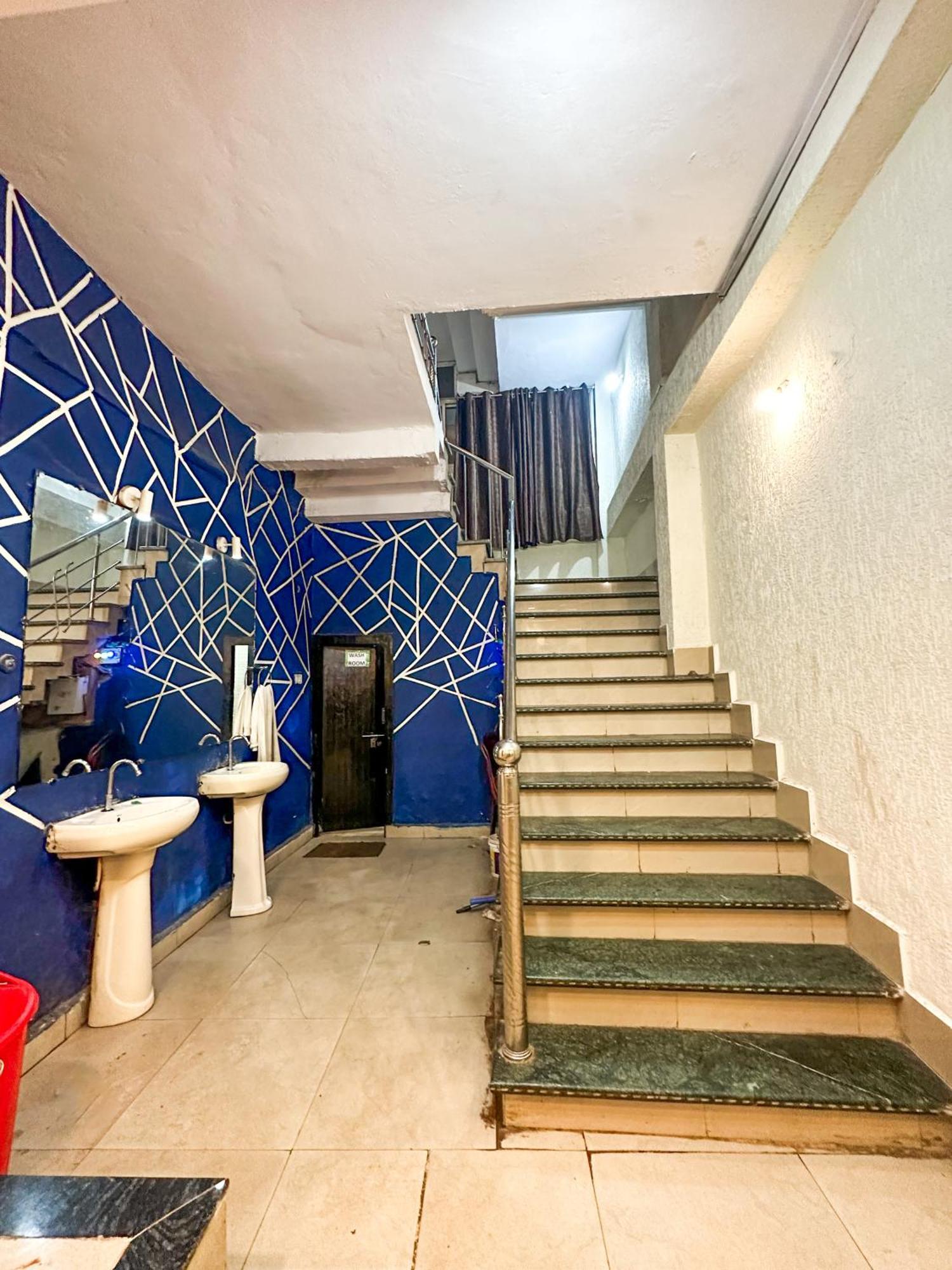 Hotel Payal & Restaurent Пачмарай Экстерьер фото