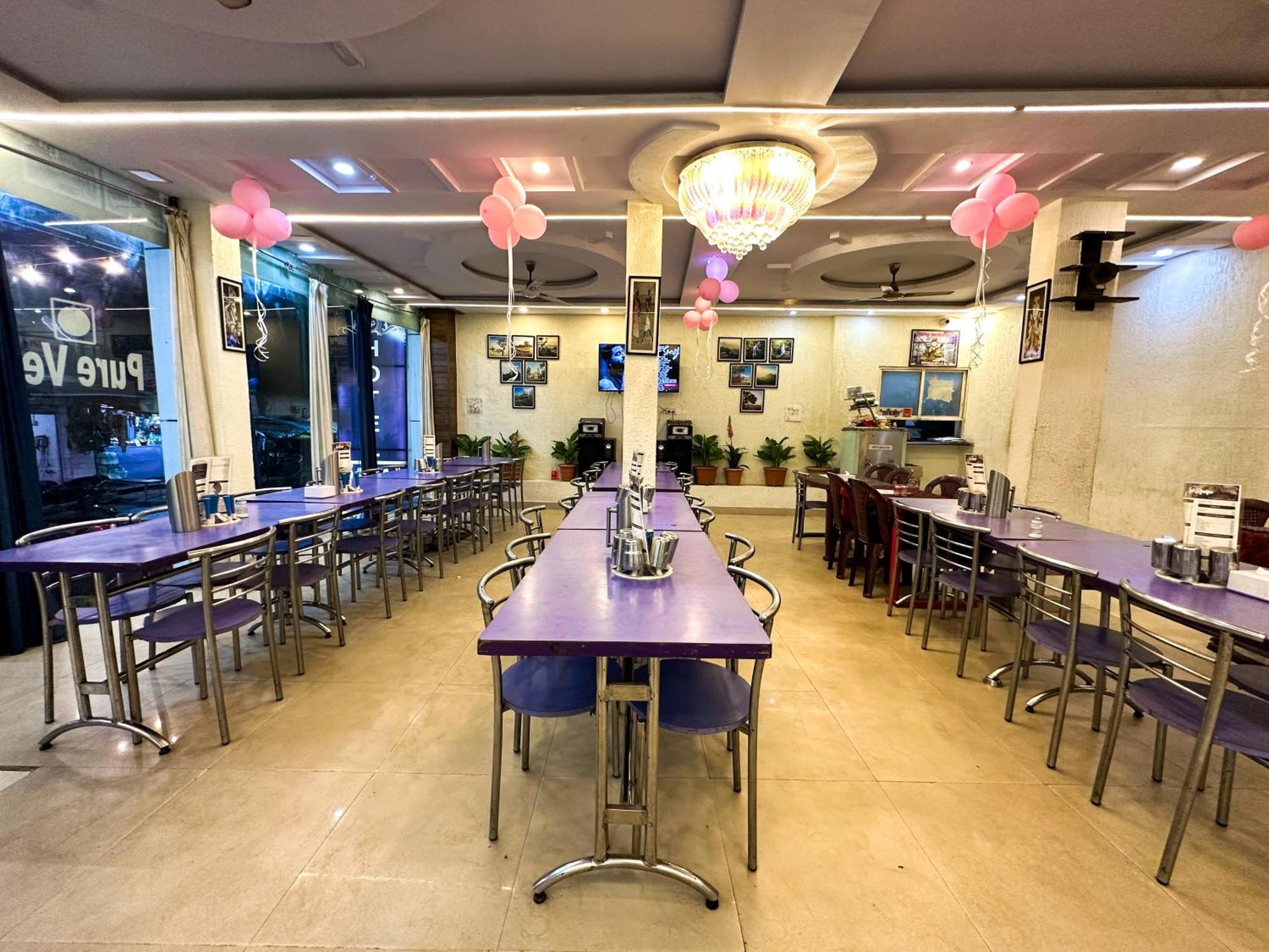 Hotel Payal & Restaurent Пачмарай Экстерьер фото